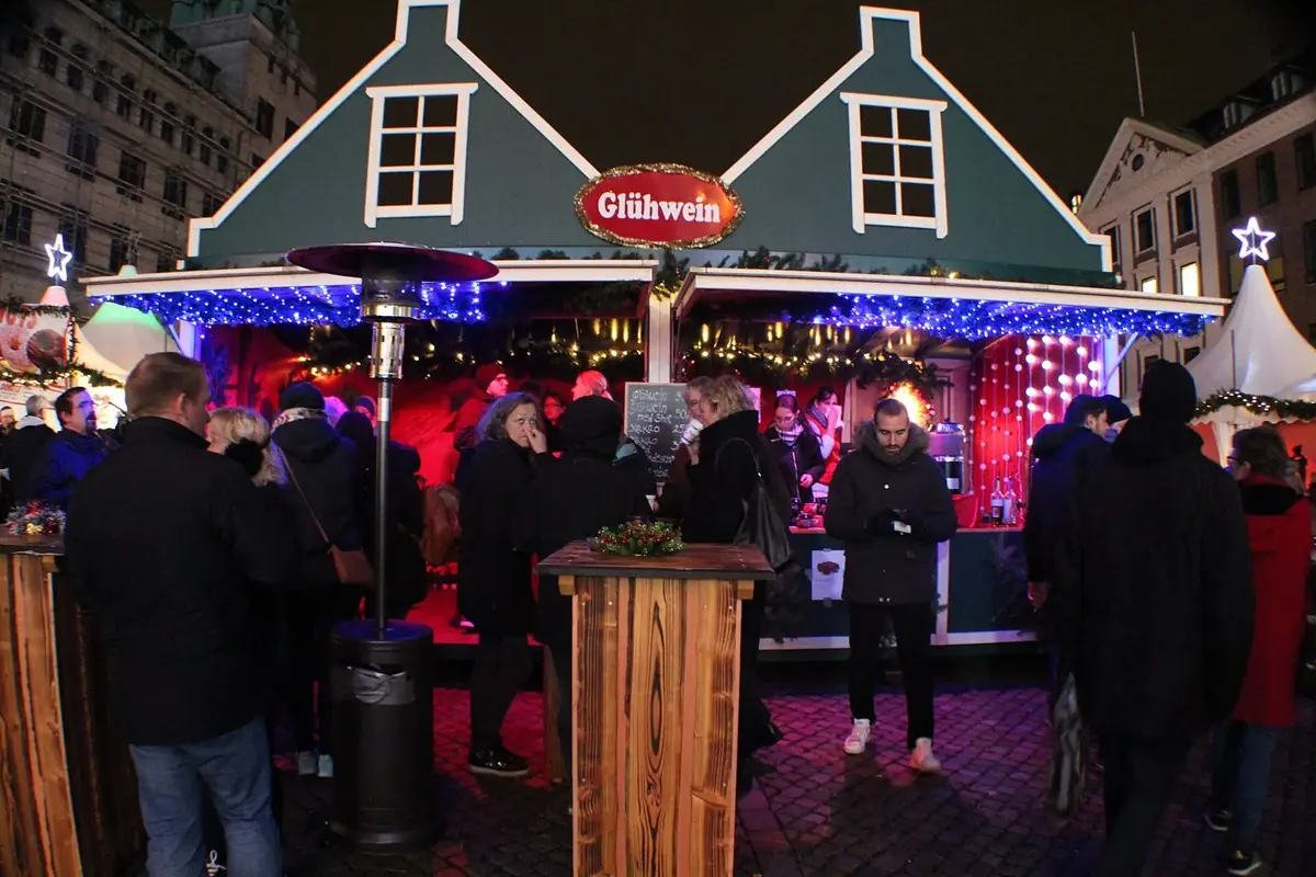 Gløggbod på julemarkedet på Nytorv i København