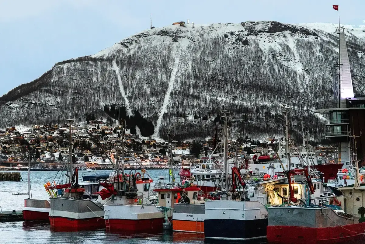 Havna i Tromsø om vinteren